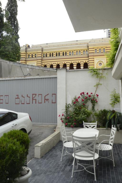 Opera Hotel Tbilisi ภายนอก รูปภาพ